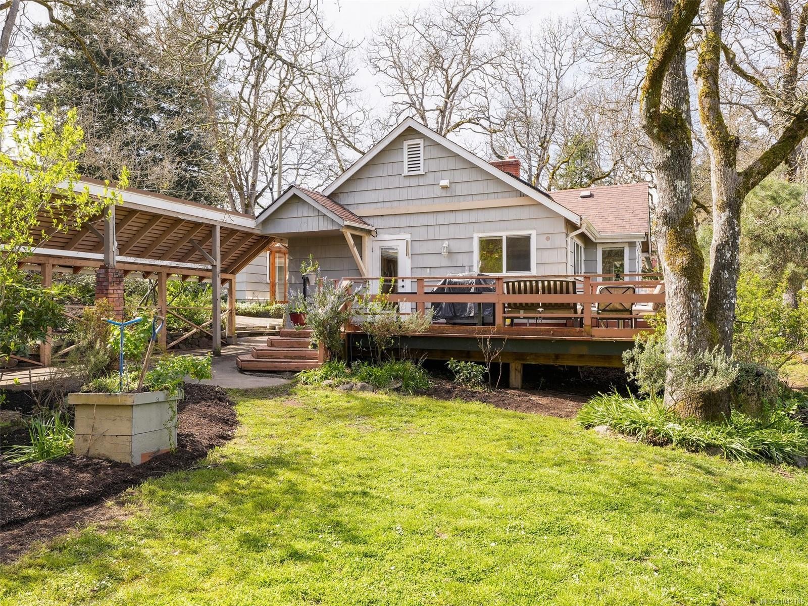 4081 Cedar Hill Rd, Saanich, BC