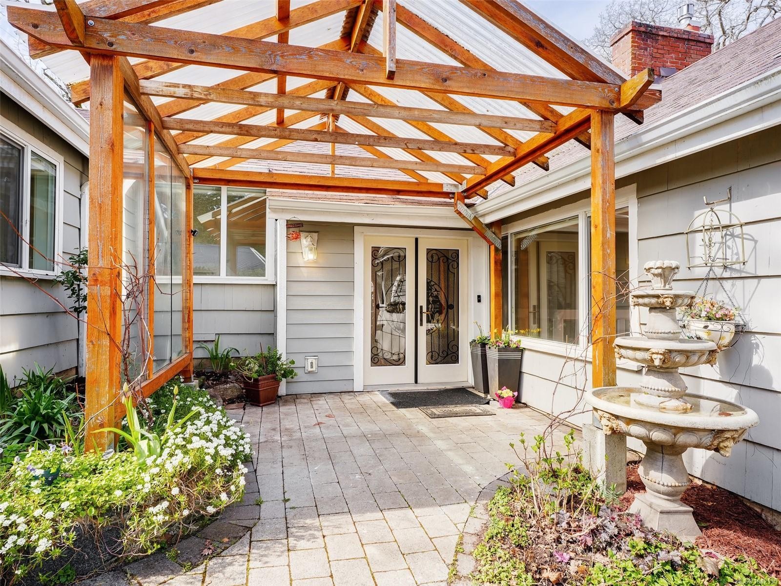 4081 Cedar Hill Rd, Saanich, BC