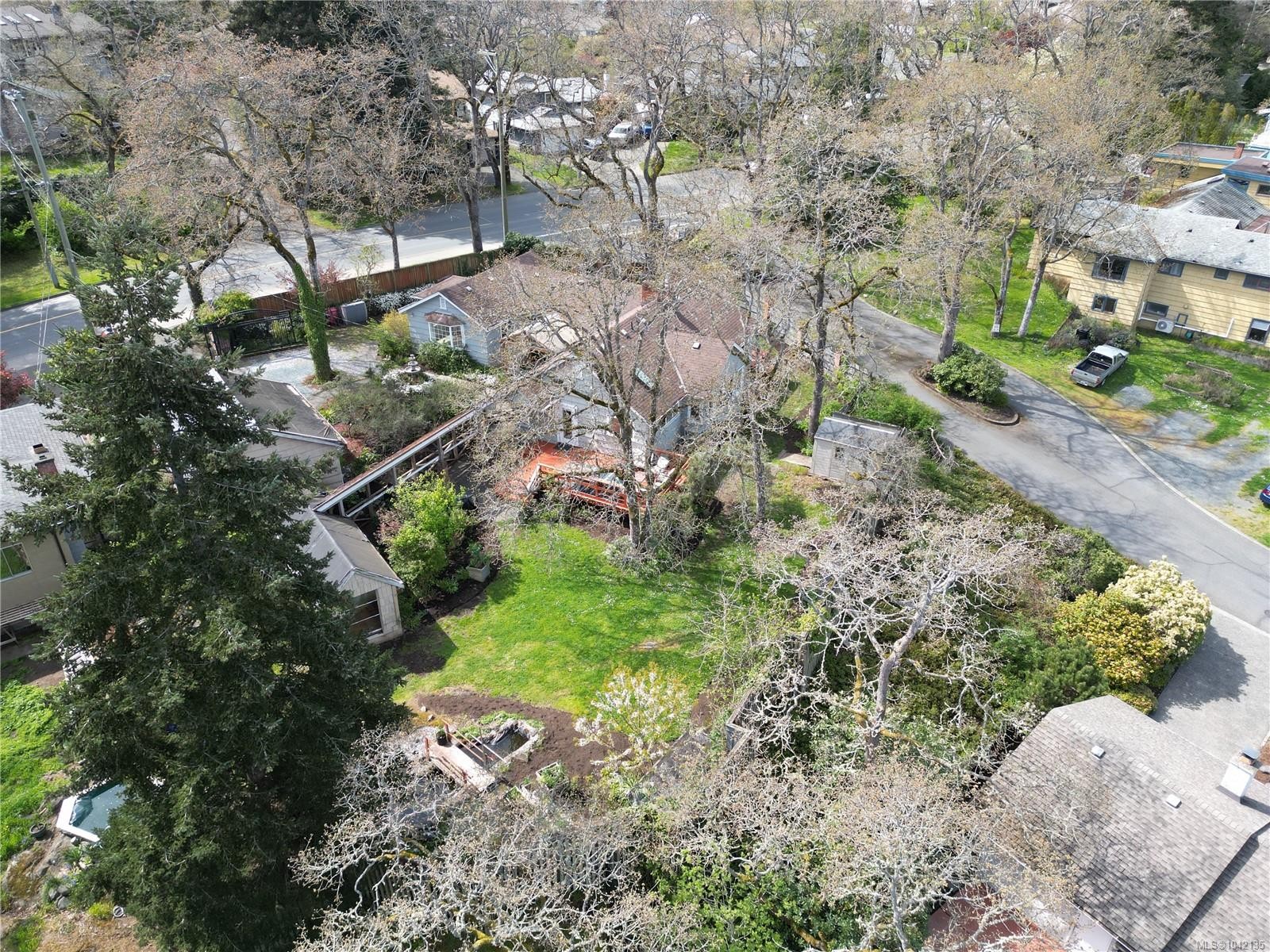 4081 Cedar Hill Rd, Saanich, BC