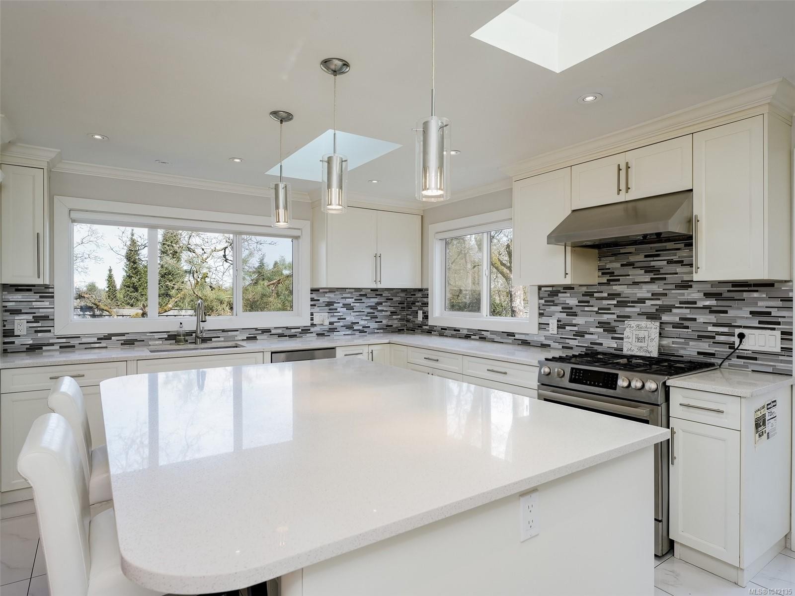 4081 Cedar Hill Rd, Saanich, BC