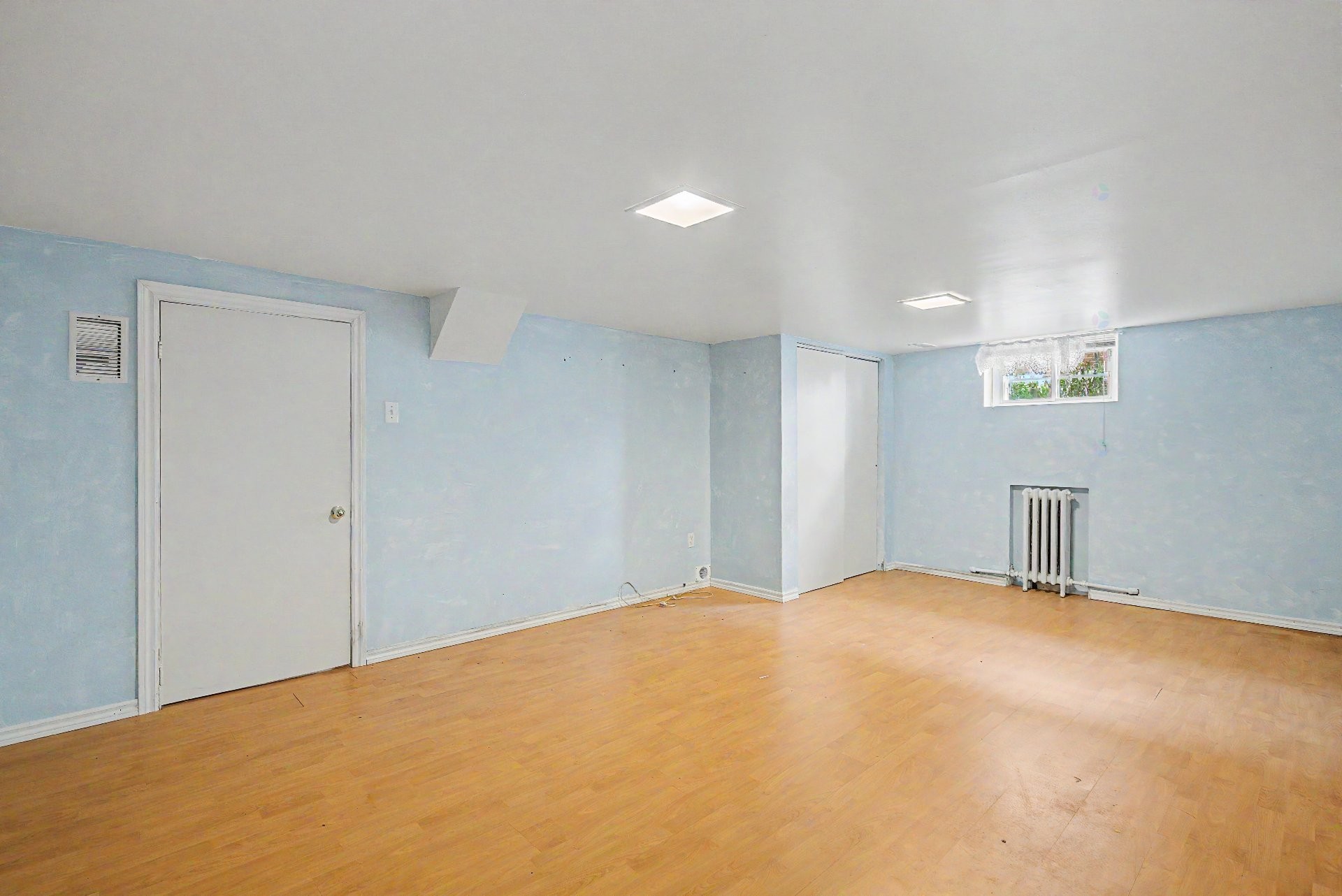 Chambre à coucher - 84 Rue Ste-Thérèse, Saint-Jean-Sur-Richelieu, QC - Indoor Photo Showing Other Room