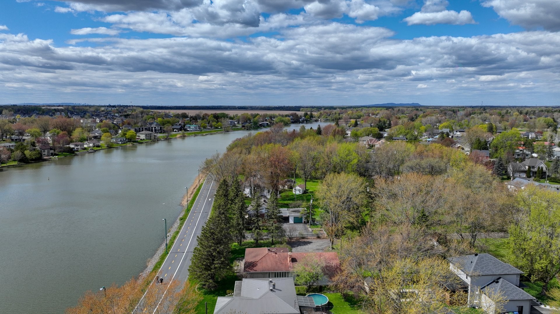 Photo aérienne - 84 Rue Ste-Thérèse, Saint-Jean-Sur-Richelieu, QC - Outdoor With Body Of Water With View