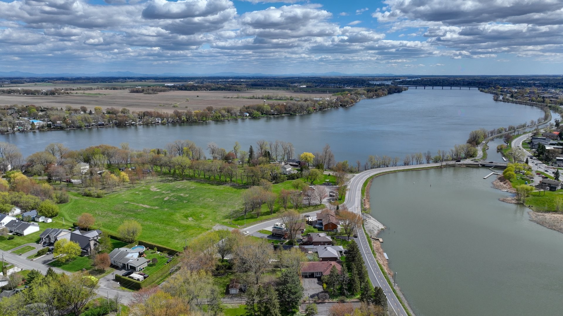 Photo aérienne - 84 Rue Ste-Thérèse, Saint-Jean-Sur-Richelieu, QC - Outdoor With Body Of Water With View