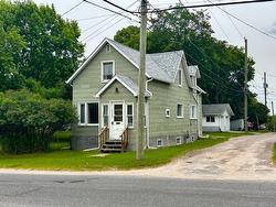 115 Eighth Avenue S Kenora, ON P9N 2H1