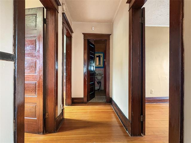 597 Home St, Winnipeg, MB