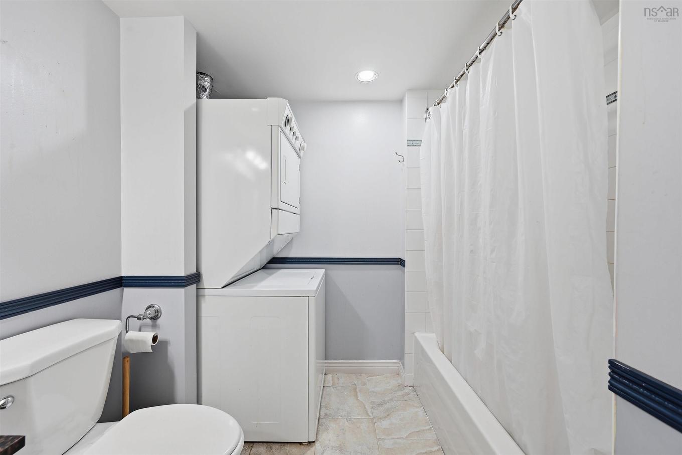 101 1041 Wellington Street, Halifax, NS