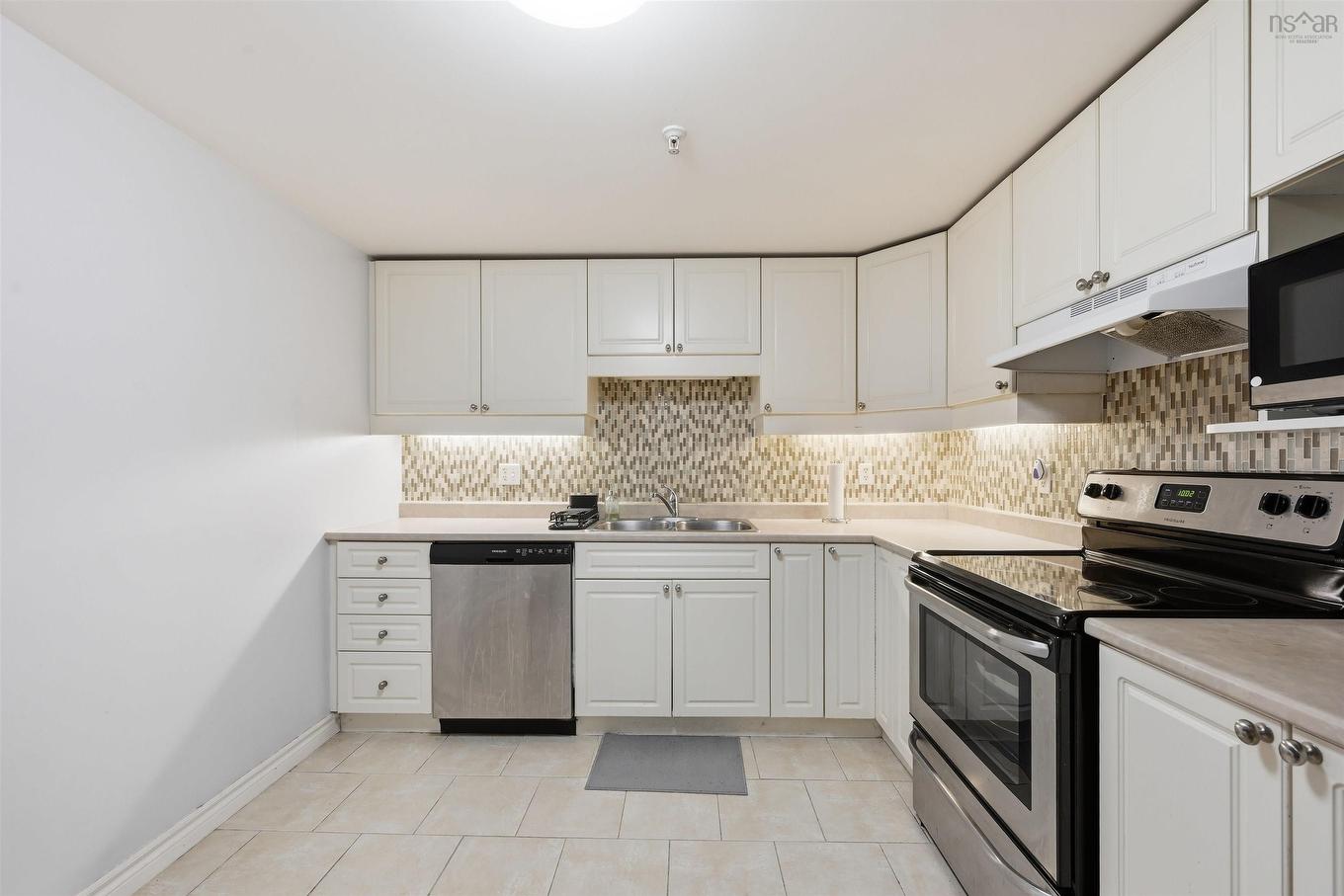 101 1041 Wellington Street, Halifax, NS