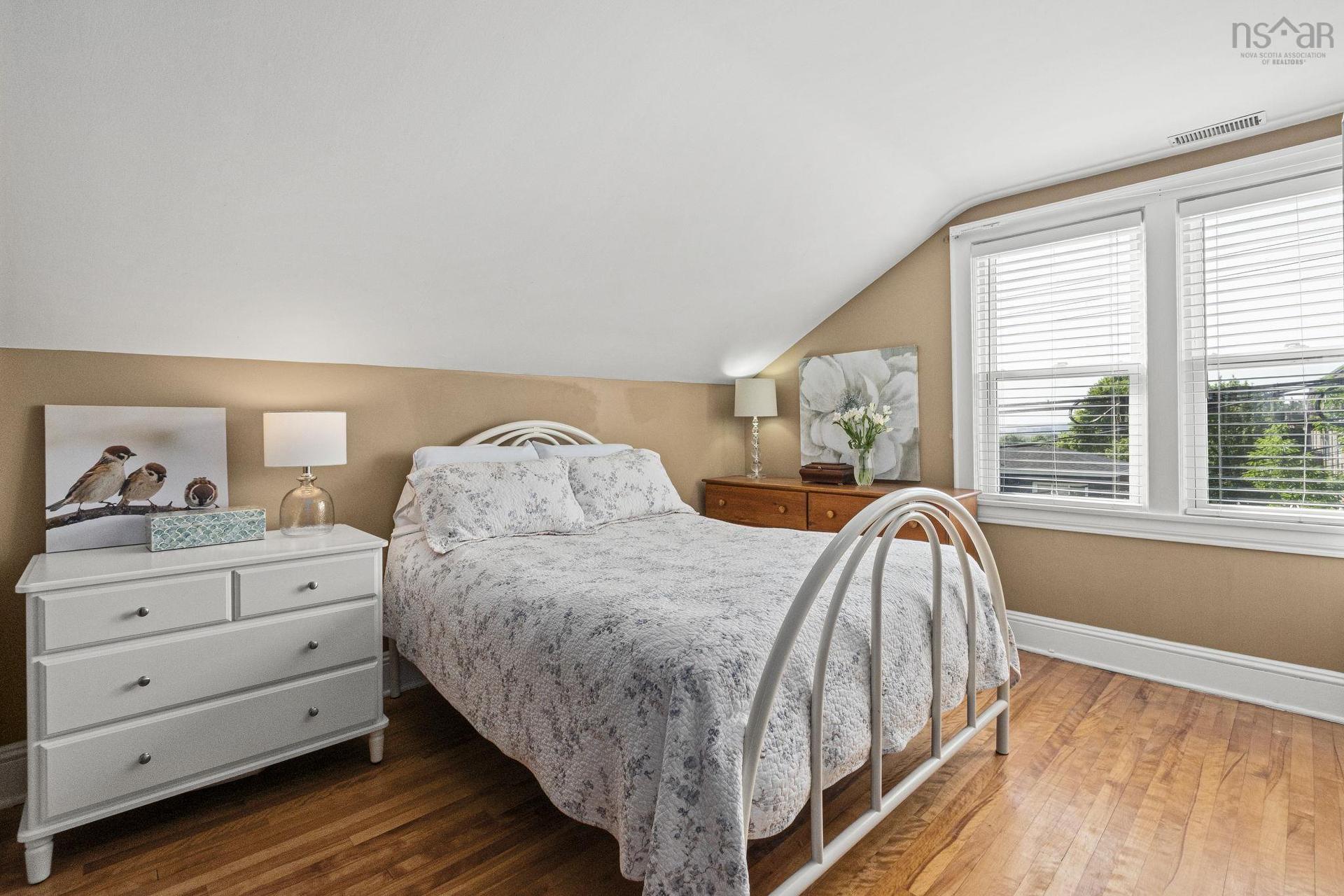 109 Main Avenue, Halifax, NS