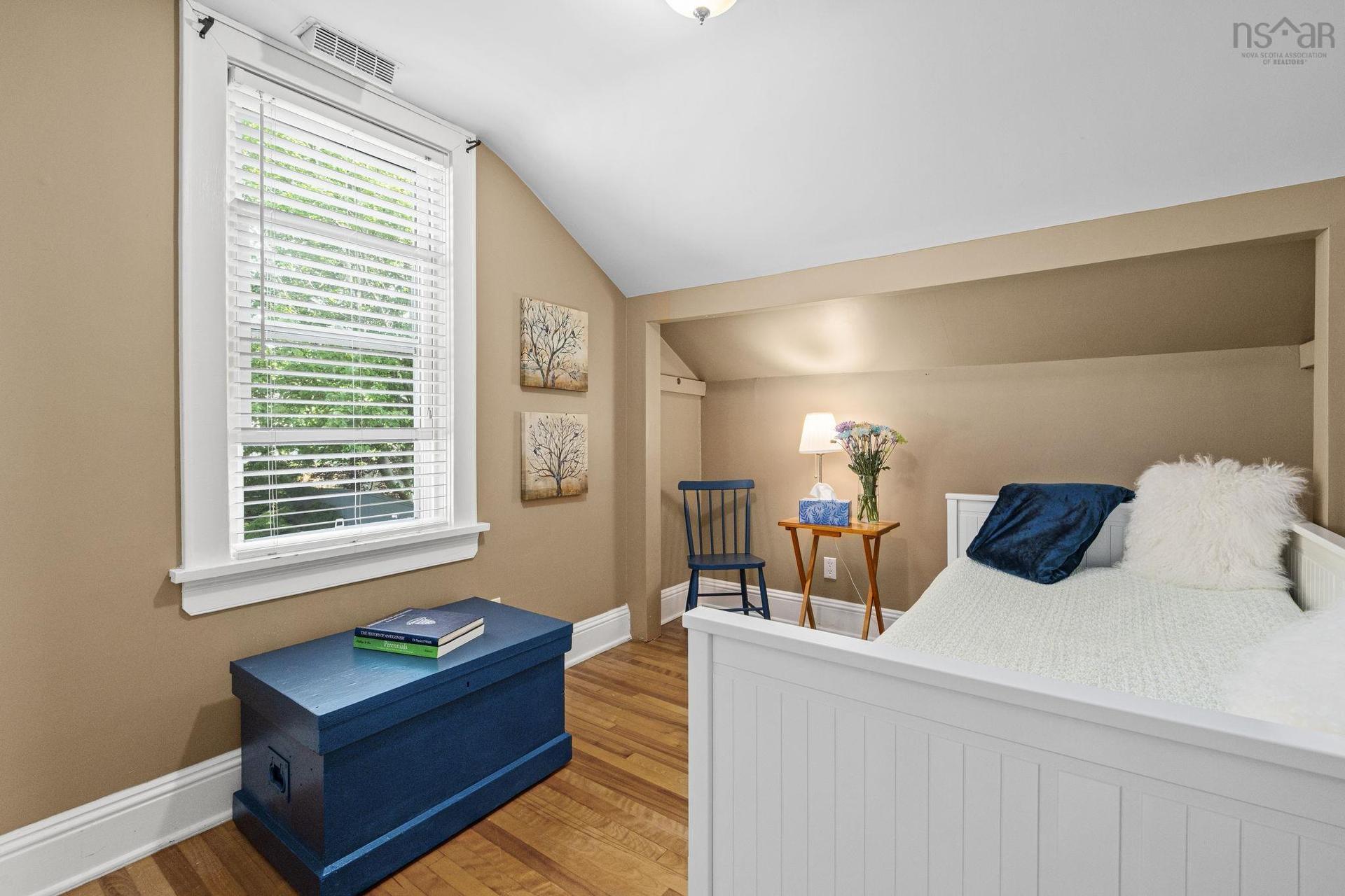 109 Main Avenue, Halifax, NS