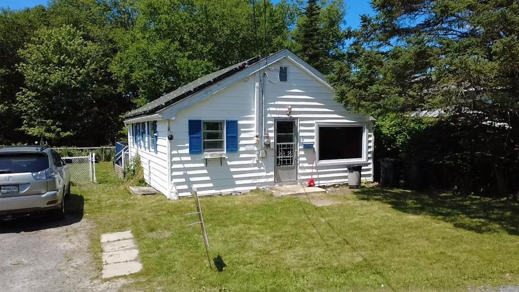 5 Birch Lane, Whites Lake, NS