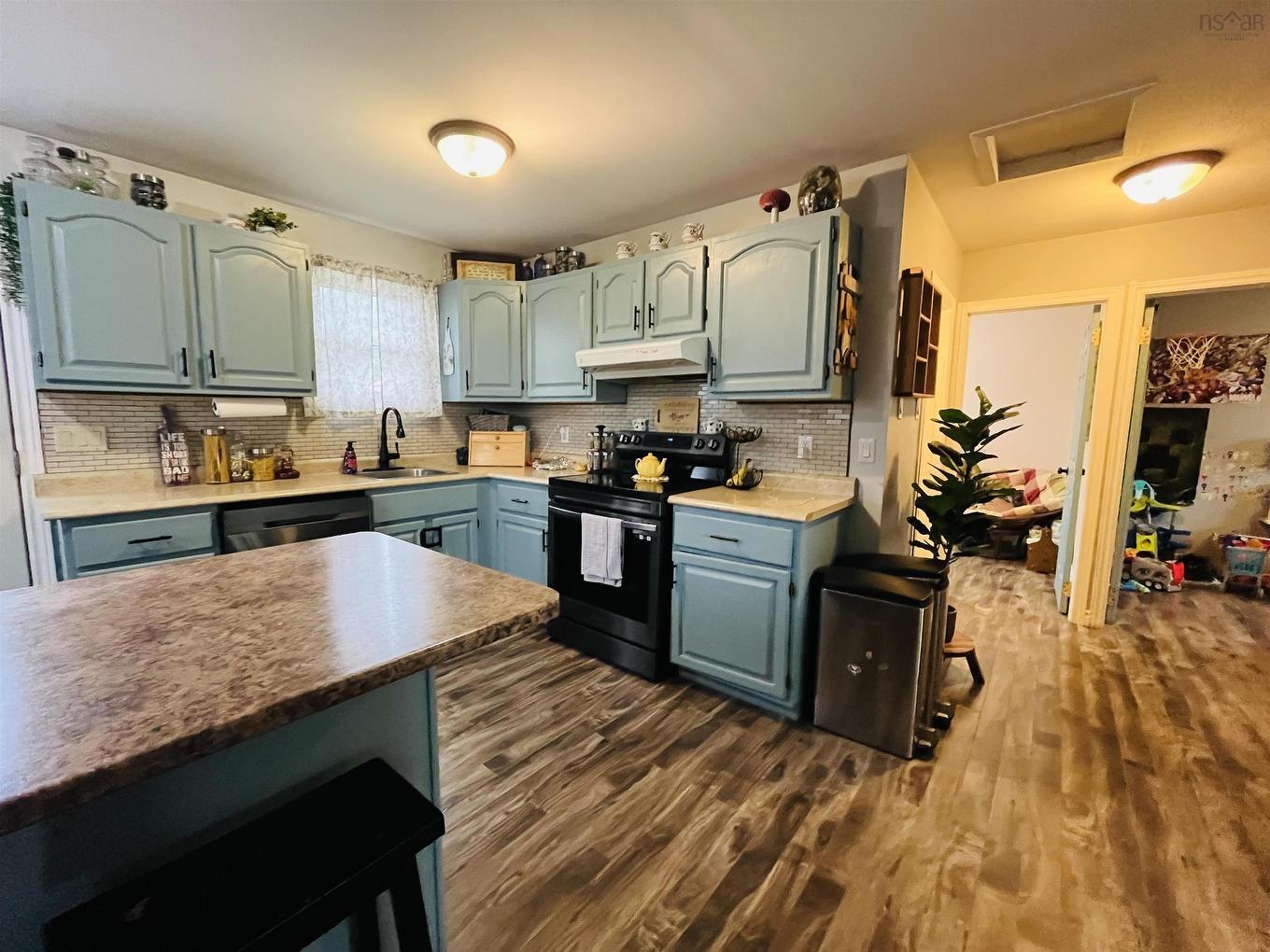 21 Snowden Avenue, Amherst, NS