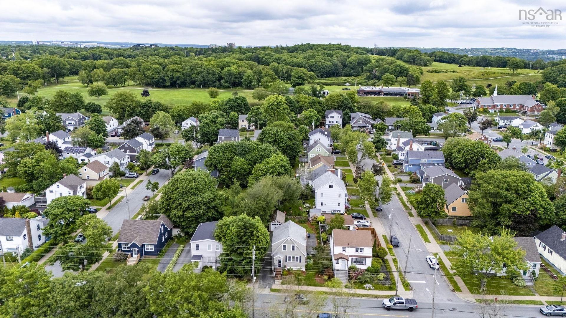 140 Victoria Road, Dartmouth, NS