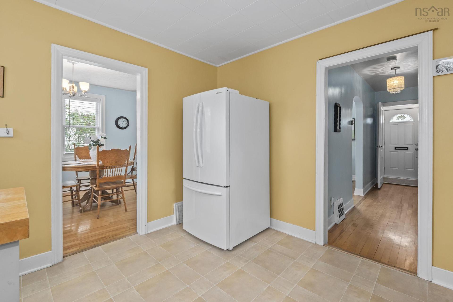 140 Victoria Road, Dartmouth, NS