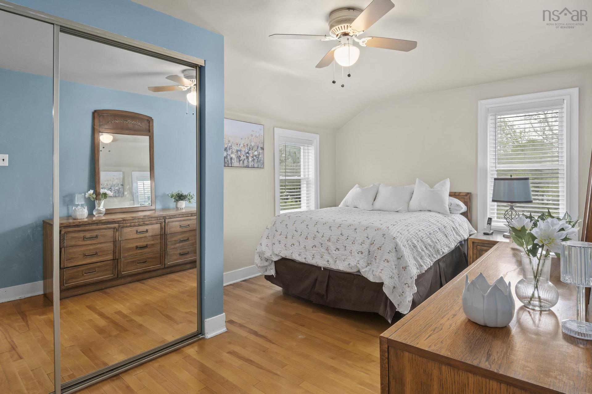 140 Victoria Road, Dartmouth, NS