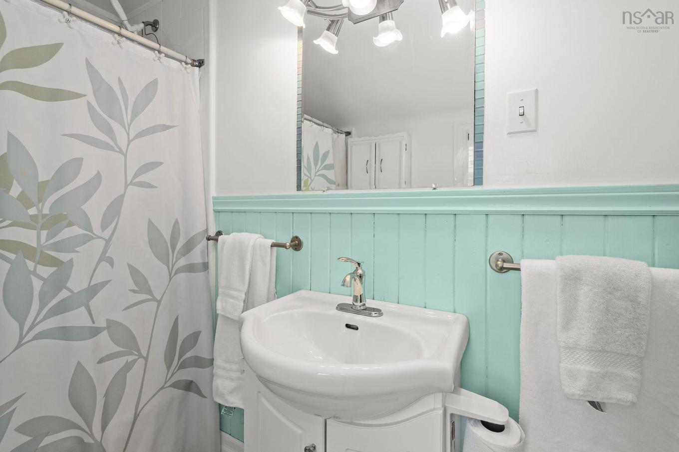 140 Victoria Road, Dartmouth, NS