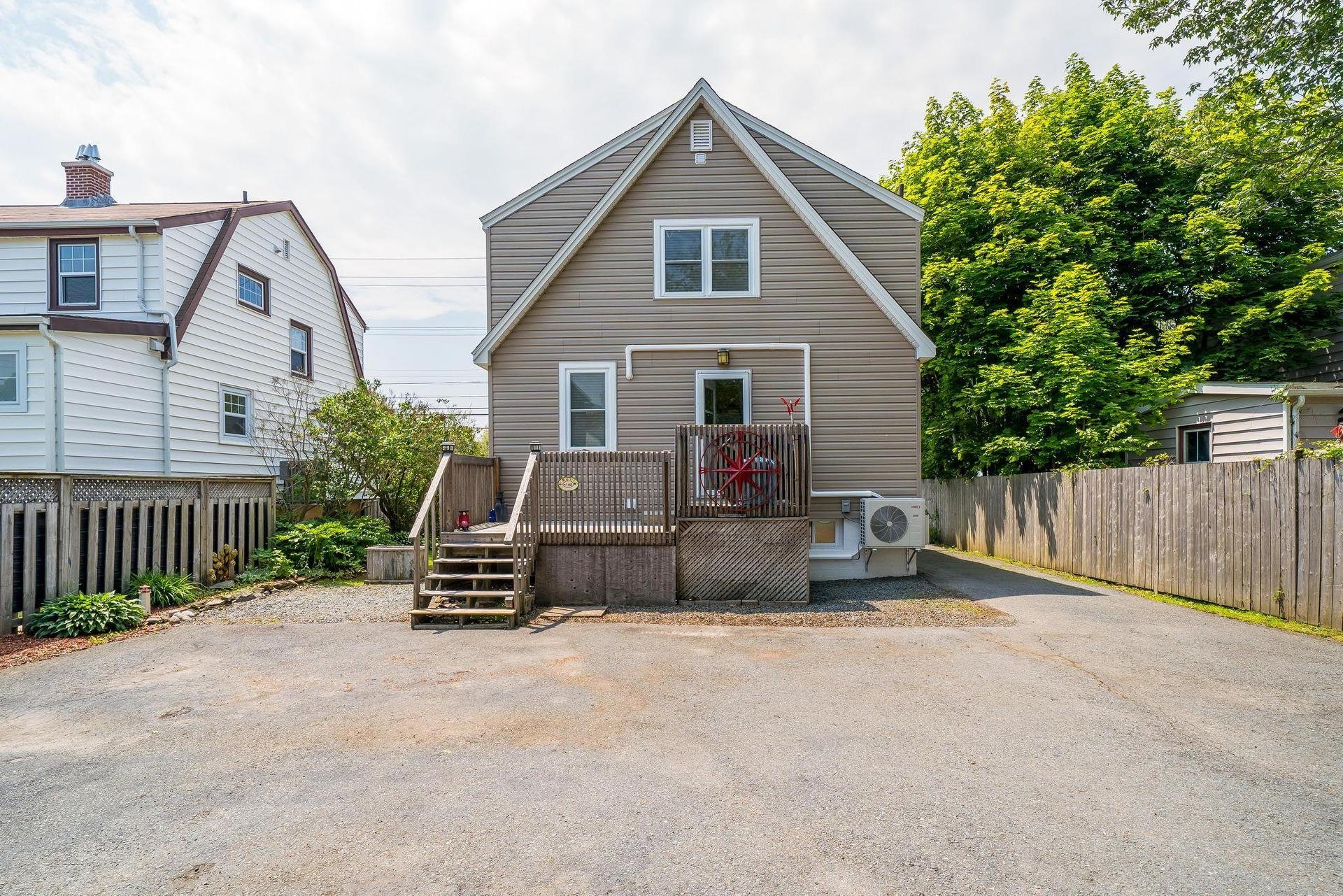 140 Victoria Road, Dartmouth, NS