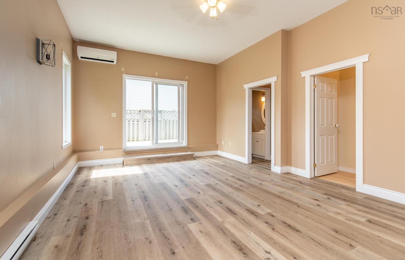 549 Brunswick Street, Yarmouth, NS