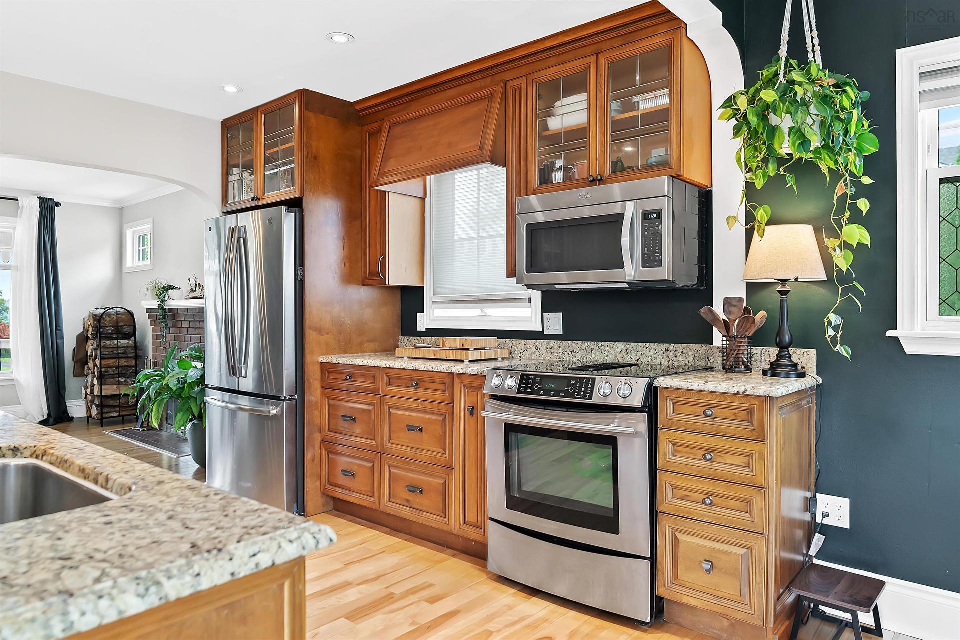 6 Stevens Road, Dartmouth, NS