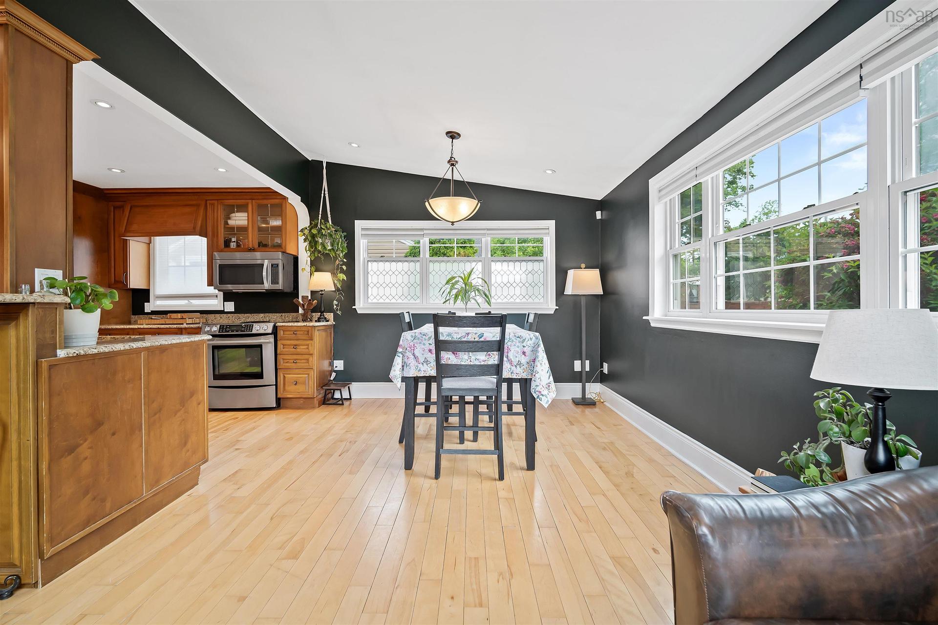 6 Stevens Road, Dartmouth, NS