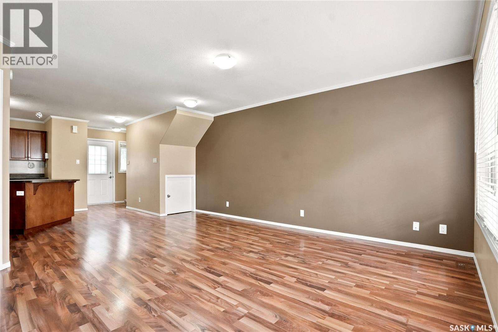 403 715 Hart Road, Saskatoon, SK