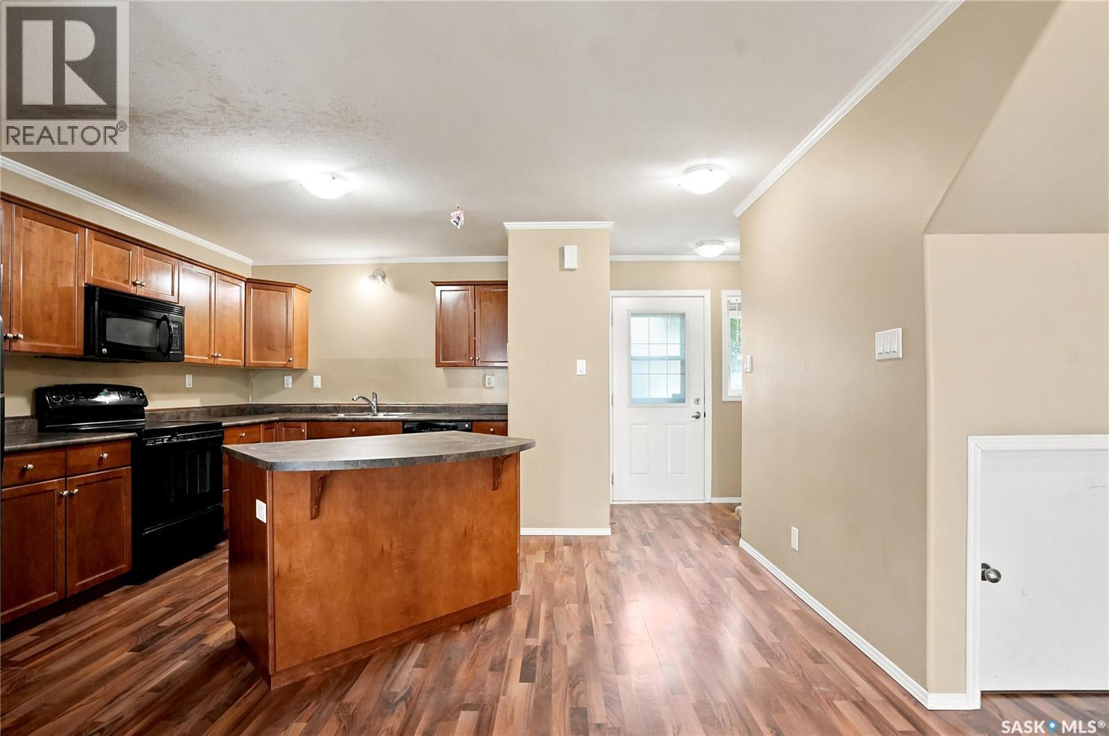 403 715 Hart Road, Saskatoon, SK