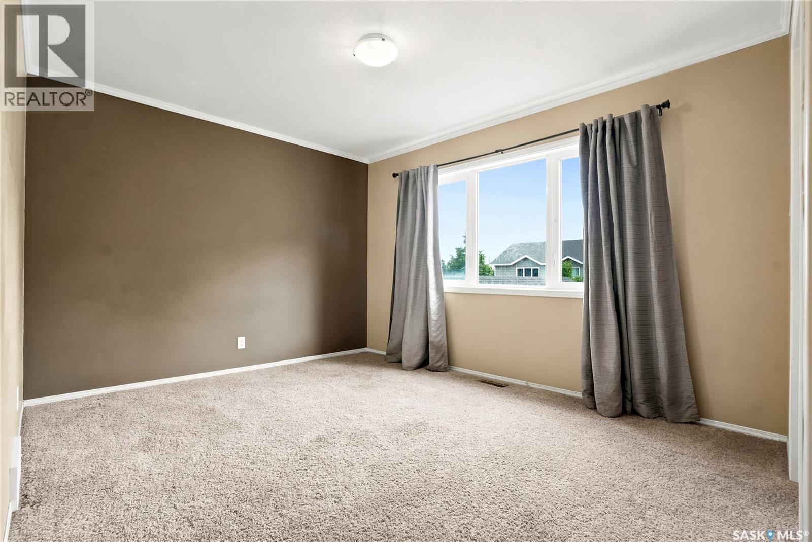 403 715 Hart Road, Saskatoon, SK