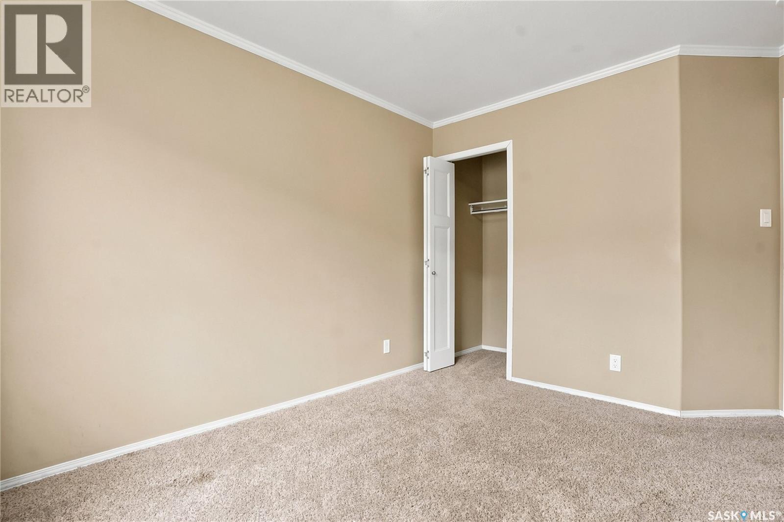 403 715 Hart Road, Saskatoon, SK
