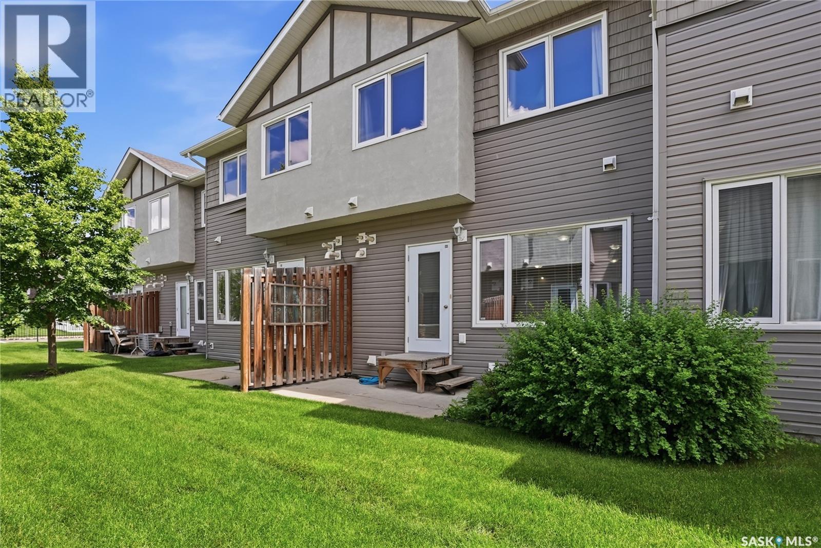 403 715 Hart Road, Saskatoon, SK