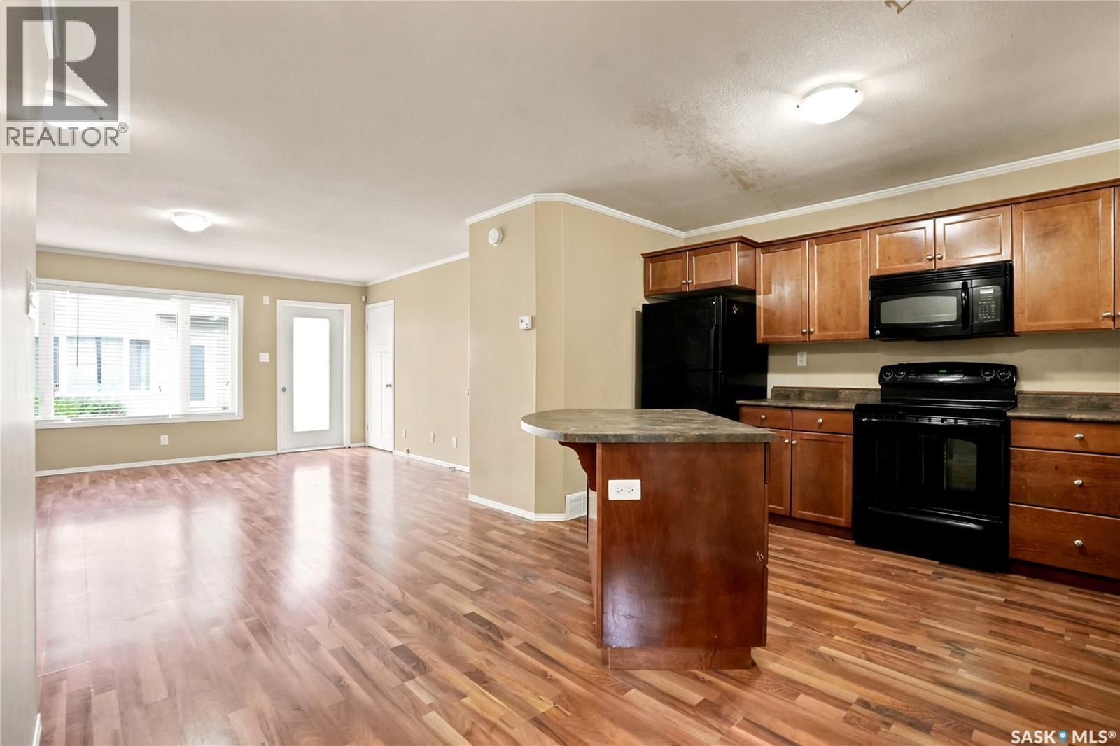 403 715 Hart Road, Saskatoon, SK