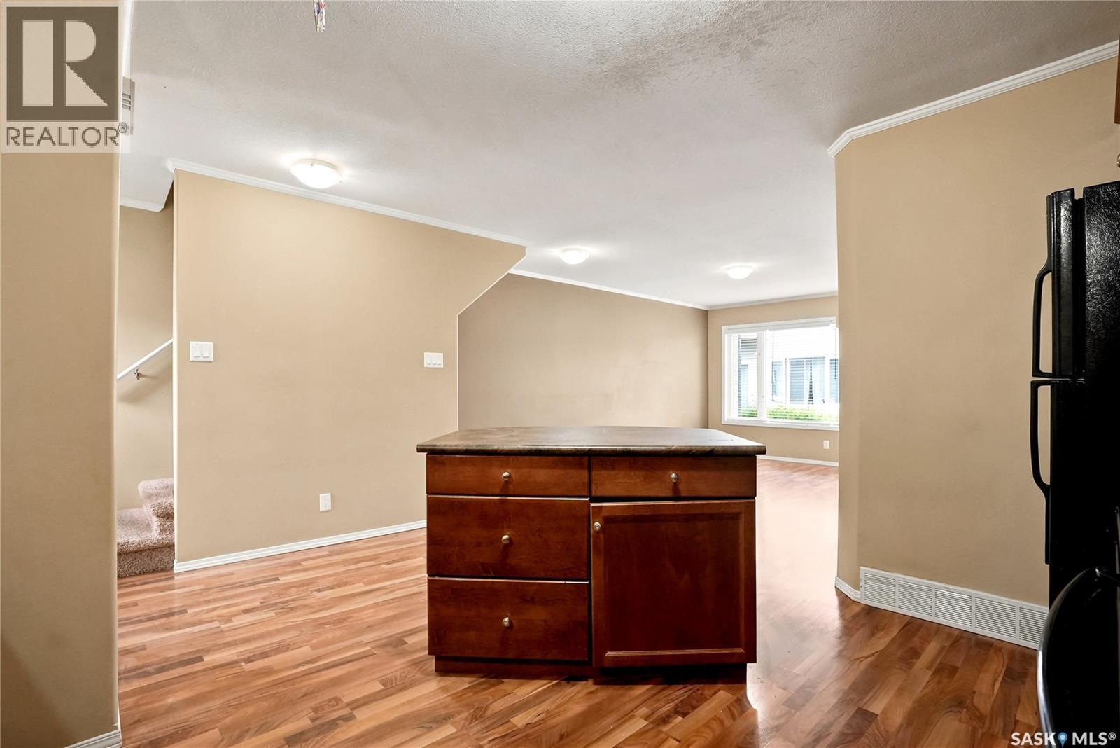 403 715 Hart Road, Saskatoon, SK
