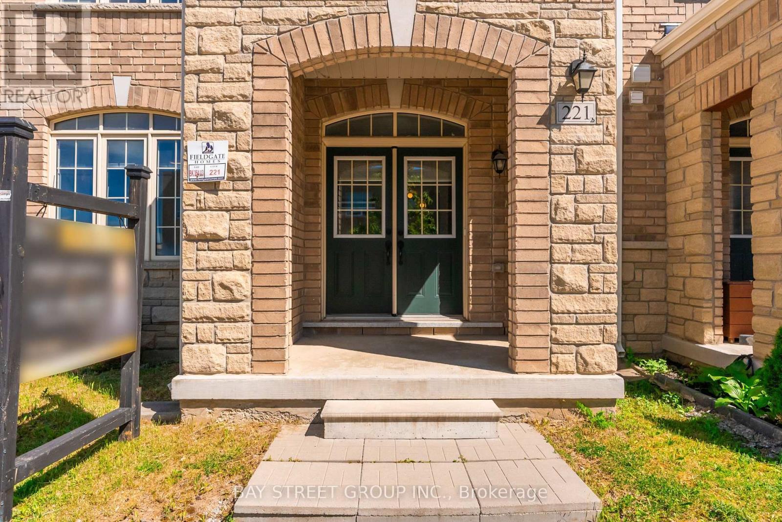 221 Clockwork Drive, Brampton, ON
