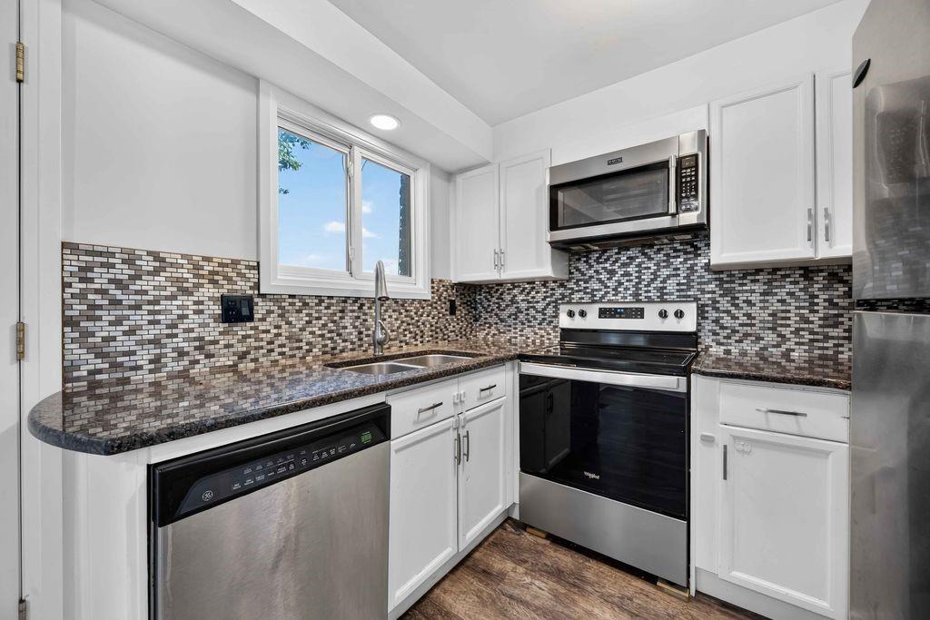 21-215 Trudeau Drive, Sarnia, ON