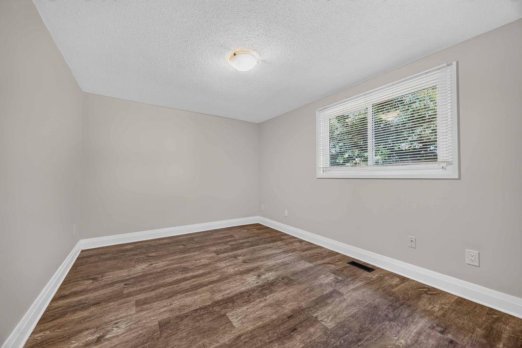 21-215 Trudeau Drive, Sarnia, ON