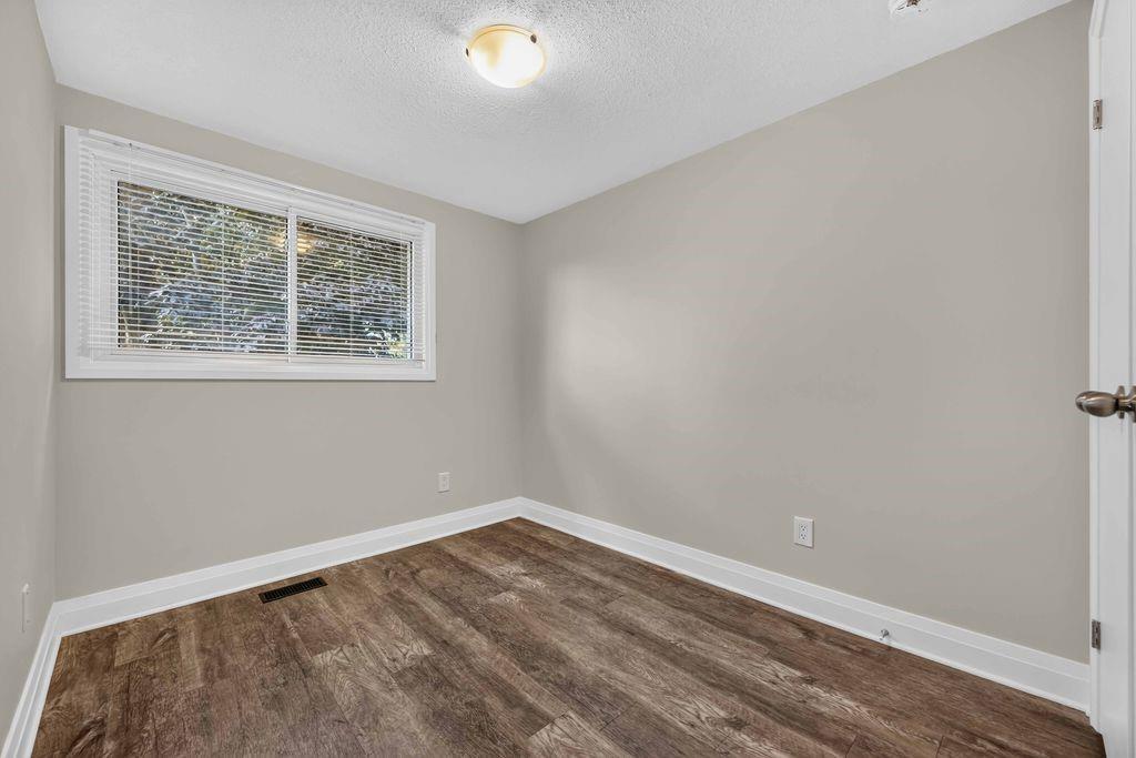 21-215 Trudeau Drive, Sarnia, ON