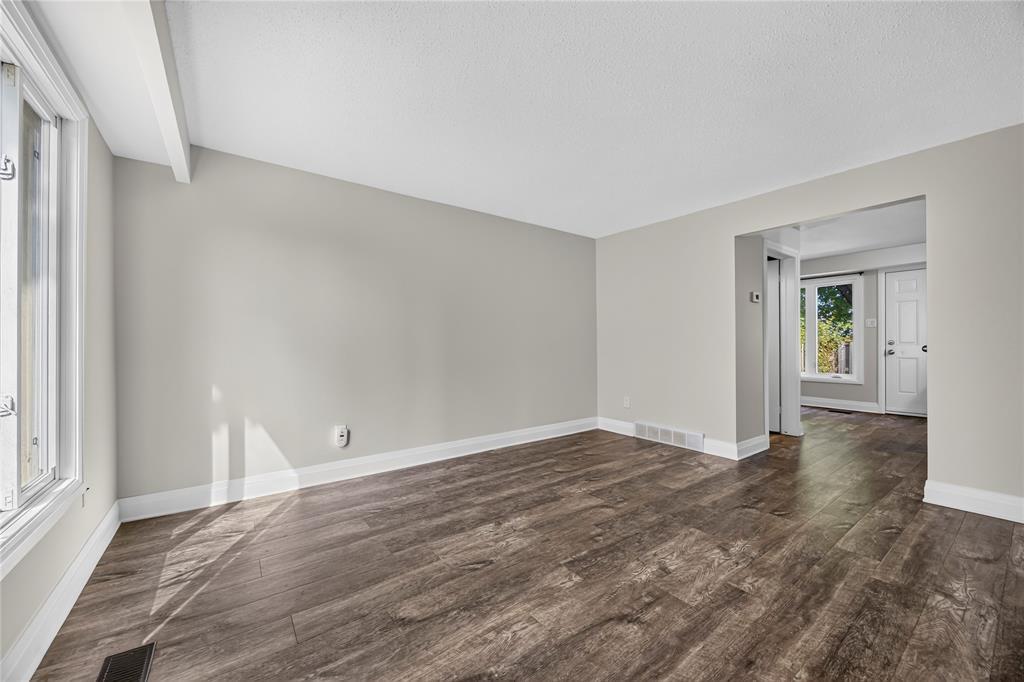 21-215 Trudeau Drive, Sarnia, ON