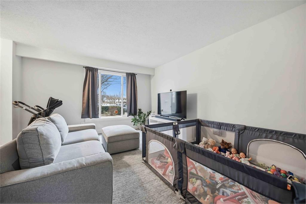21-215 Trudeau Drive, Sarnia, ON