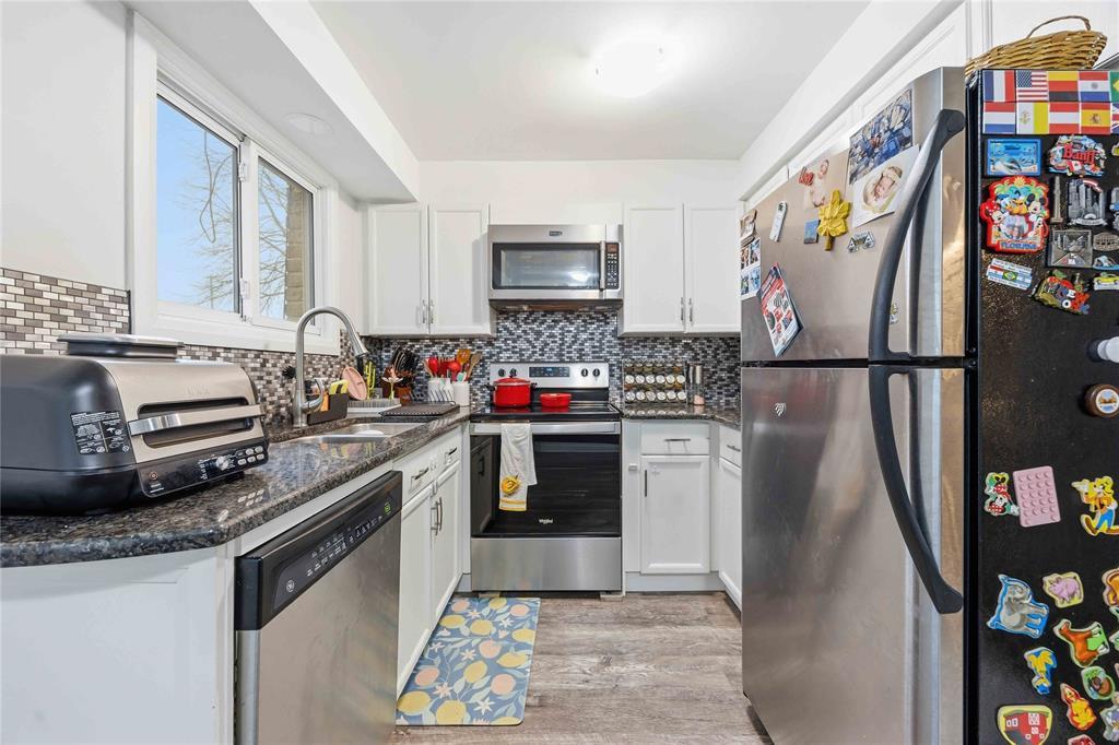 21-215 Trudeau Drive, Sarnia, ON