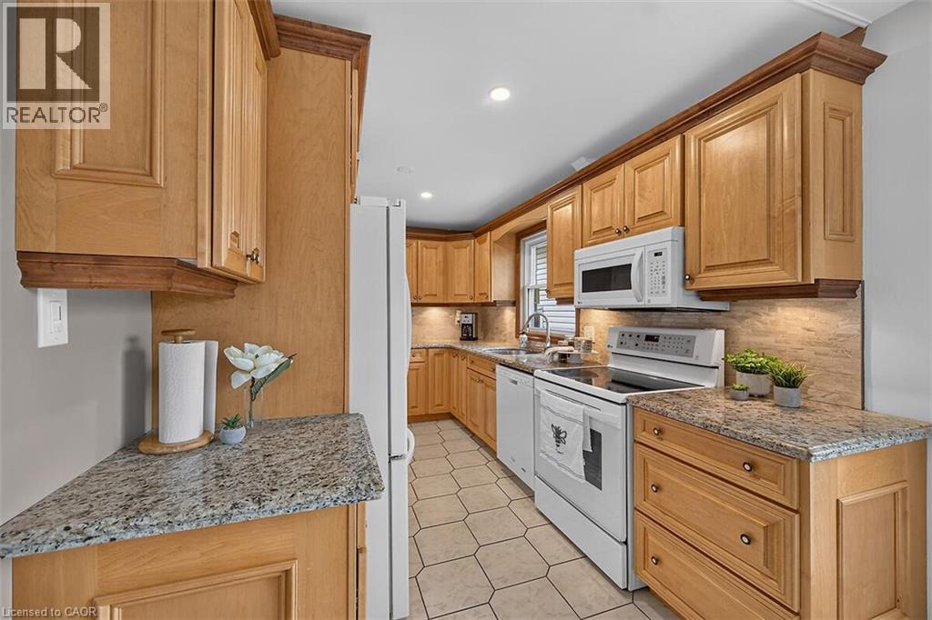 7344 Dickenson Road E, Glanbrook, ON