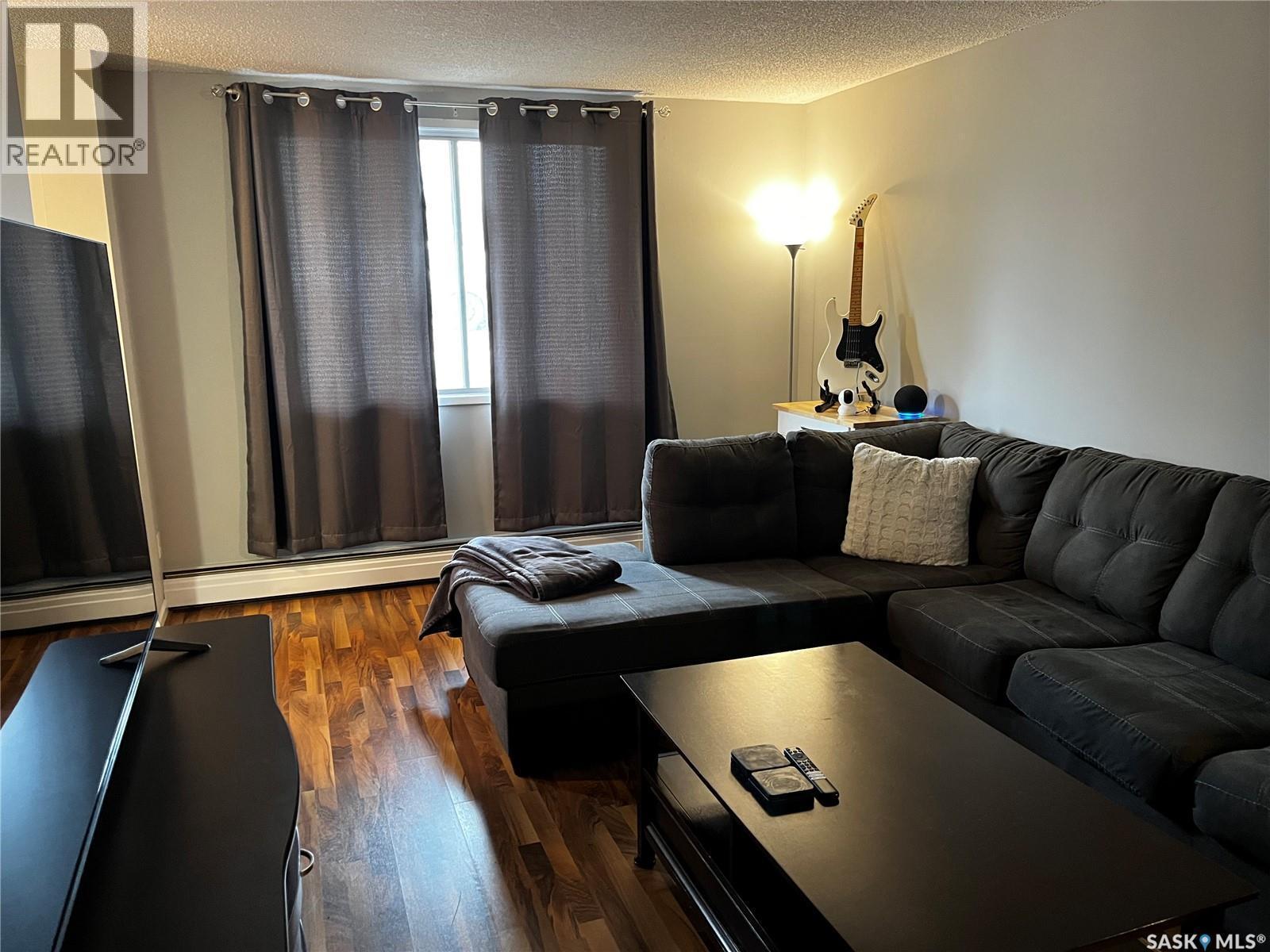 52 1 Columbia Drive, Saskatoon, SK