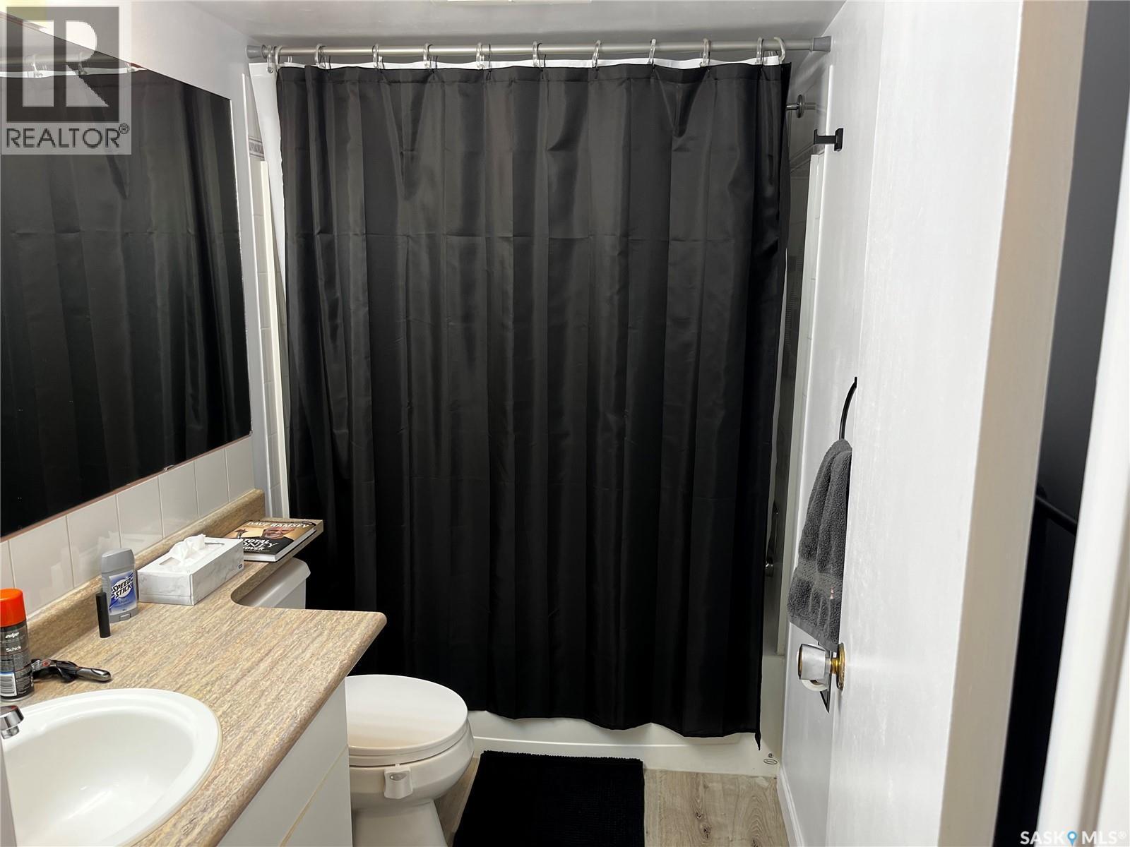 52 1 Columbia Drive, Saskatoon, SK