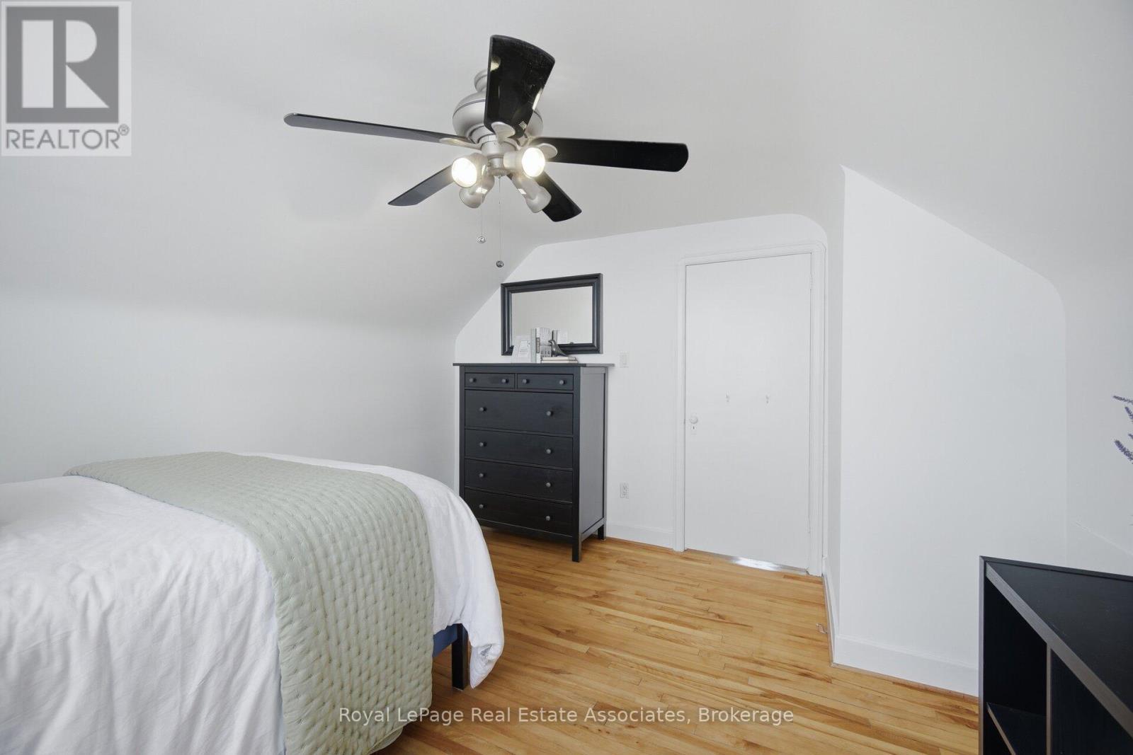 32 Plaxton Drive, Toronto, ON