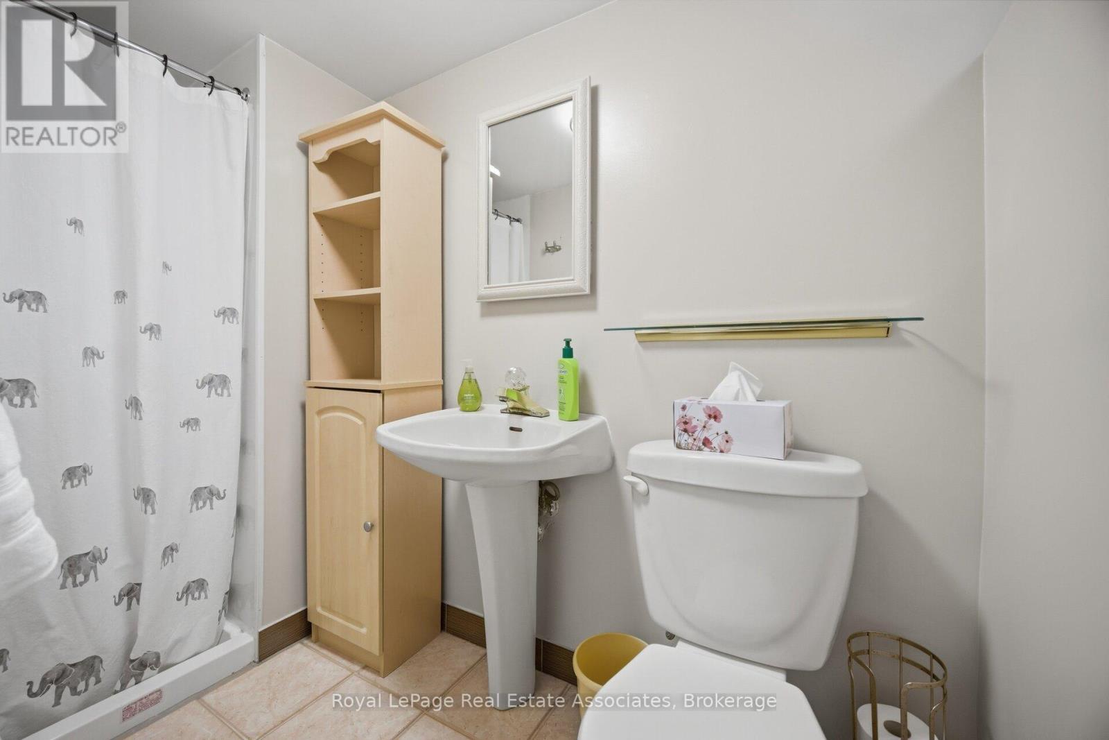 32 Plaxton Drive, Toronto, ON