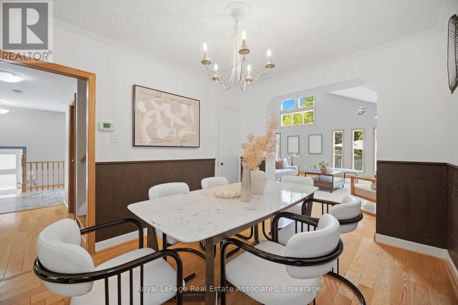 32 Plaxton Drive, Toronto, ON