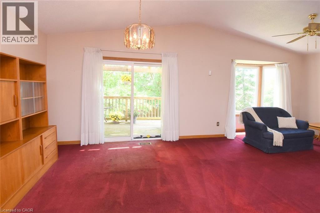 32 Mcmaster Drive, Caledonia, ON