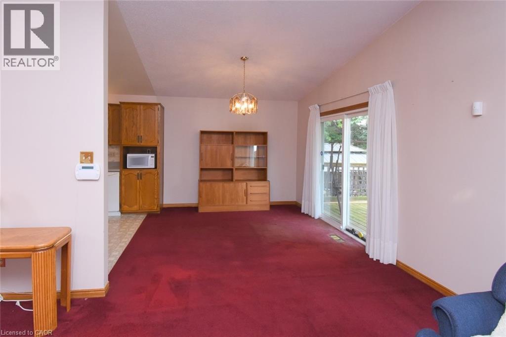 32 Mcmaster Drive, Caledonia, ON