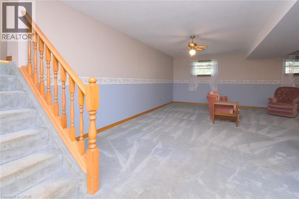 32 Mcmaster Drive, Caledonia, ON