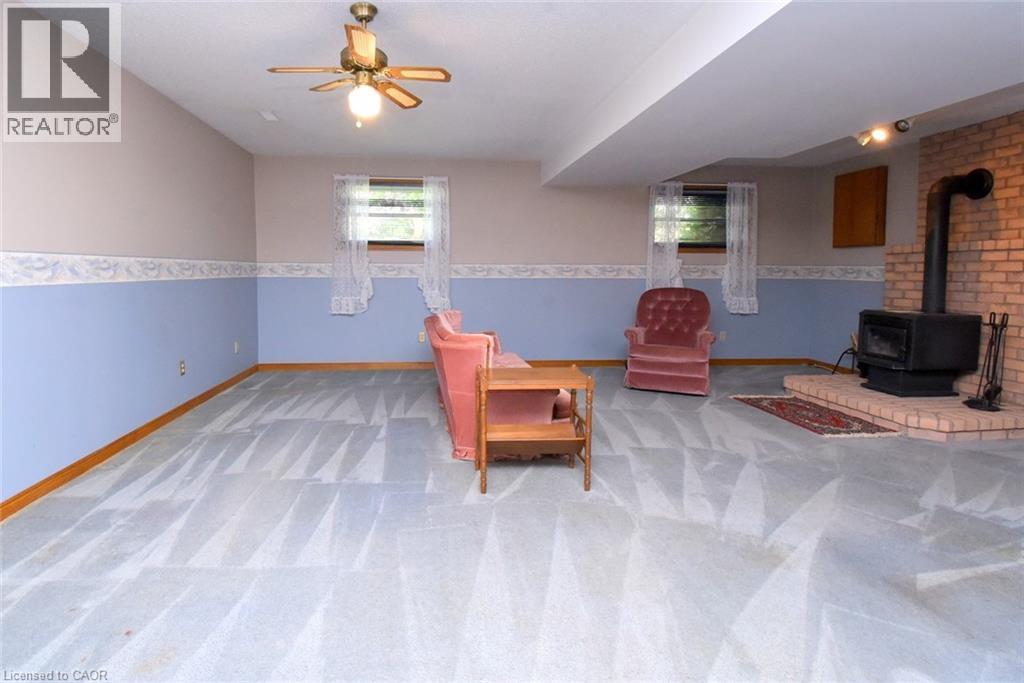 32 Mcmaster Drive, Caledonia, ON