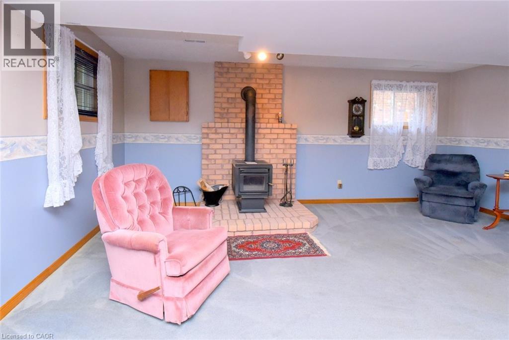 32 Mcmaster Drive, Caledonia, ON