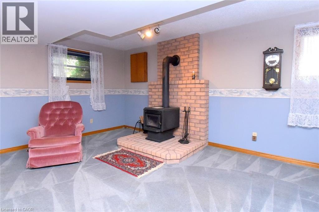 32 Mcmaster Drive, Caledonia, ON