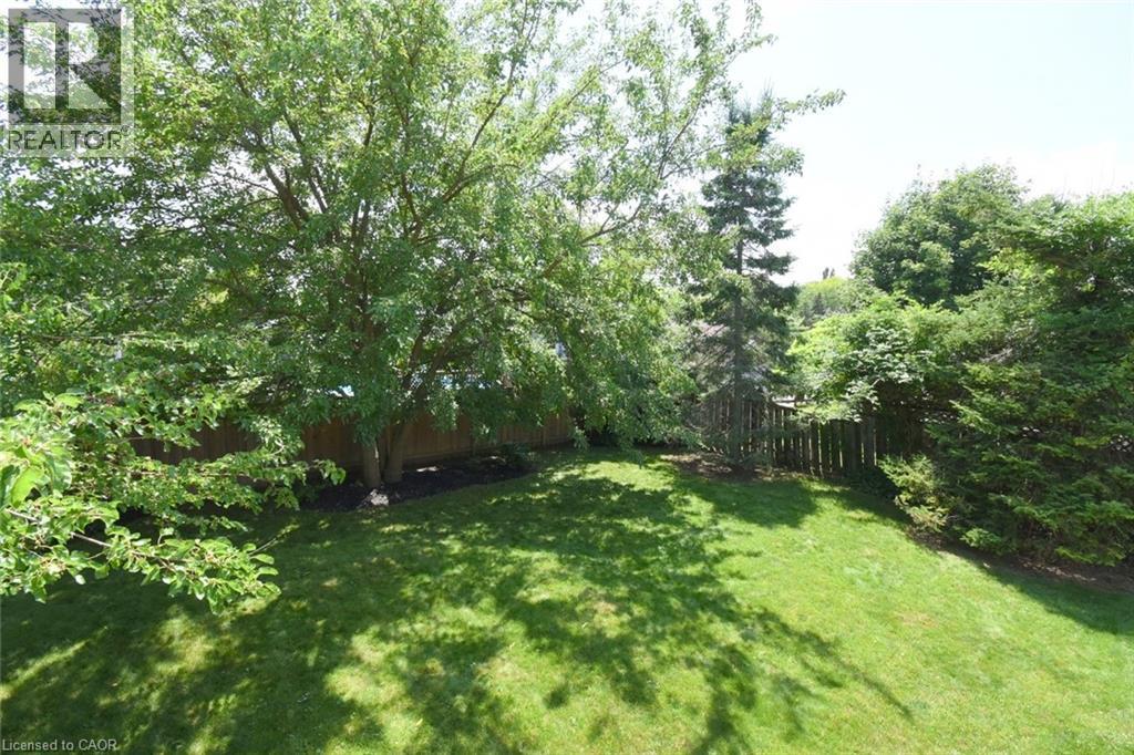 32 Mcmaster Drive, Caledonia, ON